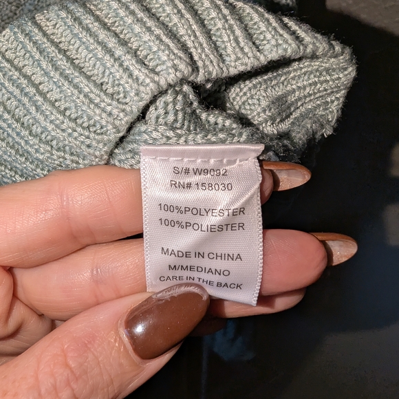 Light Green Cable Knit Sweater - Picture 5 of 5